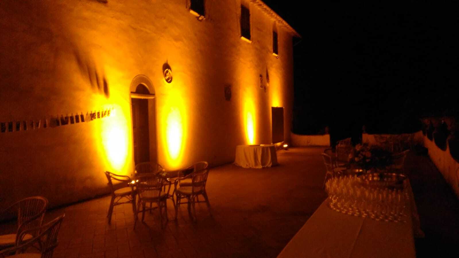 Location • Fornitori • Sposa/Sposo • Prima di tutto • Documenti e legge • Preparativi matrimonio • La sposa e lo sposo • La cerimonia • Il ricevimento • Altro per il ricevimento • Viaggio di nozze • QUALE FORMAZIONE SCEGLIERE • Trova tutto ciò che cerchi per il tuo matrimonio • NozzeSpeciali.it • Seguici su, GB AUDIO, MOKKE'S BACKLINE
